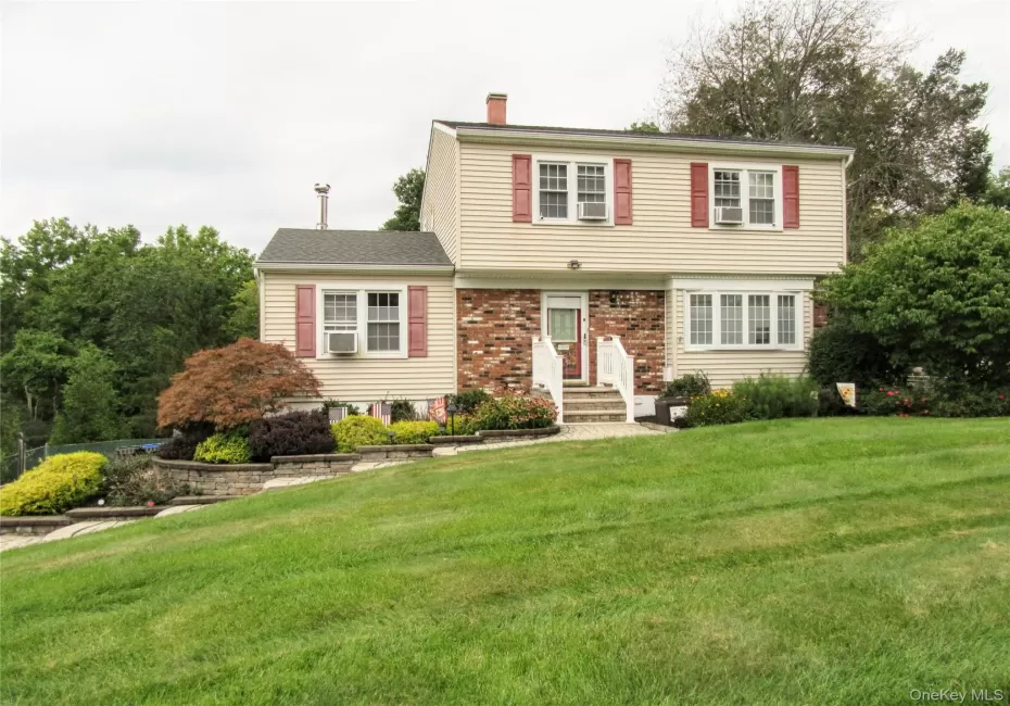 171 Barnes Road, Blooming Grove, NY, 4 Bedrooms Bedrooms, 8 Rooms Rooms,2 BathroomsBathrooms,Residential,For Rent,Barnes,0,1046855 171 Barnes Road, Blooming Grove, NY, 4 Bedrooms Bedrooms, 8 Rooms Rooms,2 BathroomsBathrooms,Residential,For Rent,Barnes,0,1046855