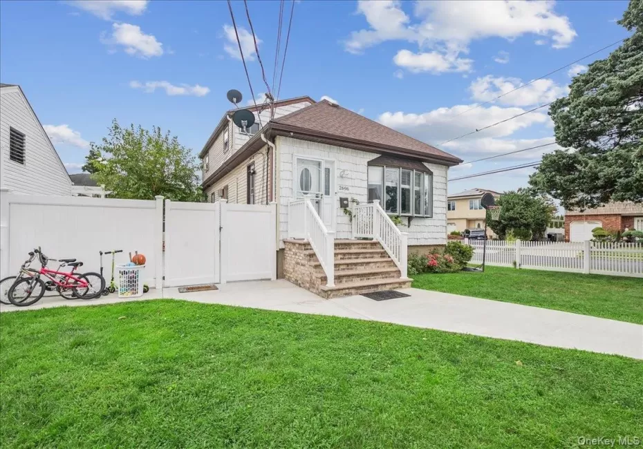 2696 Alder Road, Hempstead, NY, 4 Bedrooms Bedrooms, 8 Rooms Rooms,2 BathroomsBathrooms,Residential,For Rent,Alder,0,1046828 2696 Alder Road, Hempstead, NY, 4 Bedrooms Bedrooms, 8 Rooms Rooms,2 BathroomsBathrooms,Residential,For Rent,Alder,0,1046828