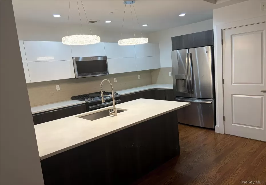 109-19 72nd road, New York, NY, 2 Bedrooms Bedrooms, 4 Rooms Rooms,2 BathroomsBathrooms,Residential Lease,For Rent,72nd road,0,1046757 109-19 72nd road, New York, NY, 2 Bedrooms Bedrooms, 4 Rooms Rooms,2 BathroomsBathrooms,Residential Lease,For Rent,72nd road,0,1046757
