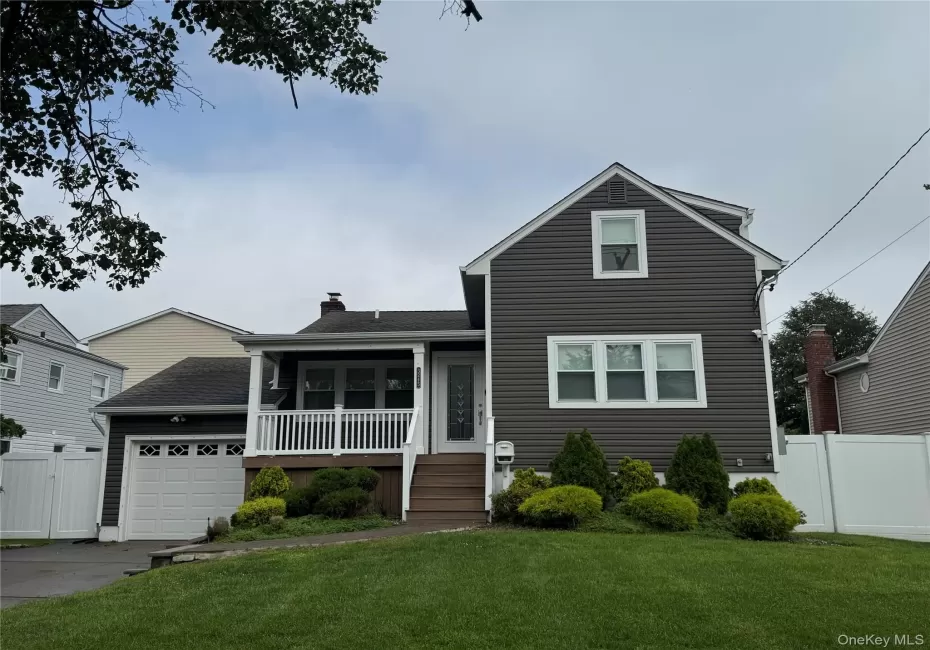 3215 Eastern Parkway, Hempstead, NY, 3 Bedrooms Bedrooms, 9 Rooms Rooms,3 BathroomsBathrooms,Residential,For Rent,Eastern,0,1046852 3215 Eastern Parkway, Hempstead, NY, 3 Bedrooms Bedrooms, 9 Rooms Rooms,3 BathroomsBathrooms,Residential,For Rent,Eastern,0,1046852