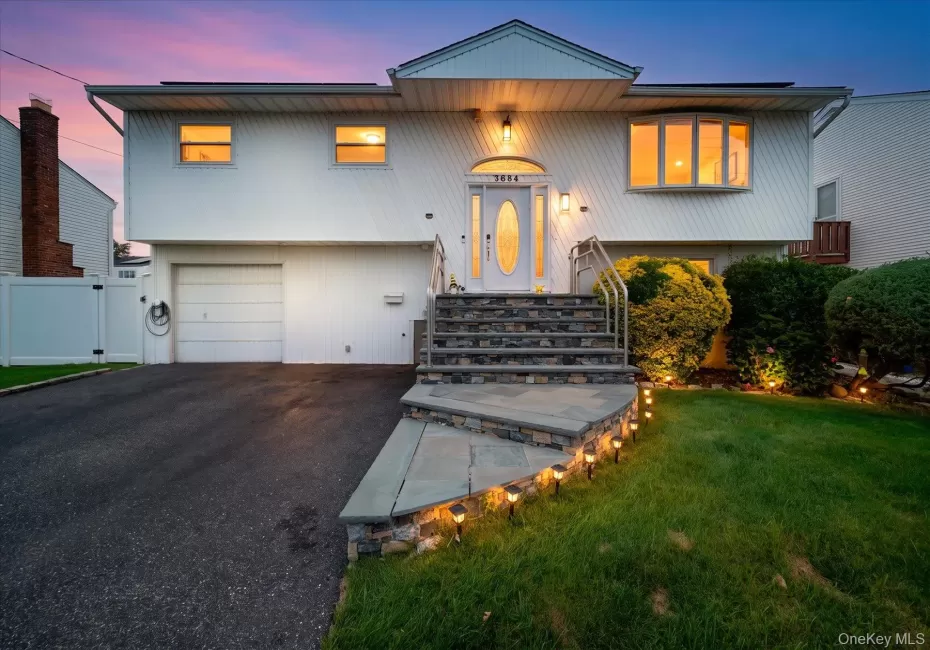3684 Oceanside Road, Hempstead, NY, 4 Bedrooms Bedrooms, 10 Rooms Rooms,2 BathroomsBathrooms,Residential,For Rent,Oceanside,0,1044849 3684 Oceanside Road, Hempstead, NY, 4 Bedrooms Bedrooms, 10 Rooms Rooms,2 BathroomsBathrooms,Residential,For Rent,Oceanside,0,1044849
