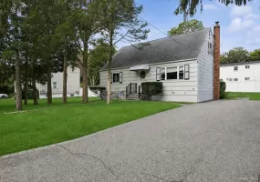 544 Park Avenue, Brookhaven, NY, 4 Bedrooms Bedrooms, 9 Rooms Rooms,2 BathroomsBathrooms,Residential,For Rent,Park,0,1045406 544 Park Avenue, Brookhaven, NY, 4 Bedrooms Bedrooms, 9 Rooms Rooms,2 BathroomsBathrooms,Residential,For Rent,Park,0,1045406