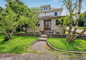 127 Highland Avenue, Cortlandt, NY, 5 Bedrooms Bedrooms, 10 Rooms Rooms,2 BathroomsBathrooms,Residential,For Rent,Highland,0,1039604 127 Highland Avenue, Cortlandt, NY, 5 Bedrooms Bedrooms, 10 Rooms Rooms,2 BathroomsBathrooms,Residential,For Rent,Highland,0,1039604