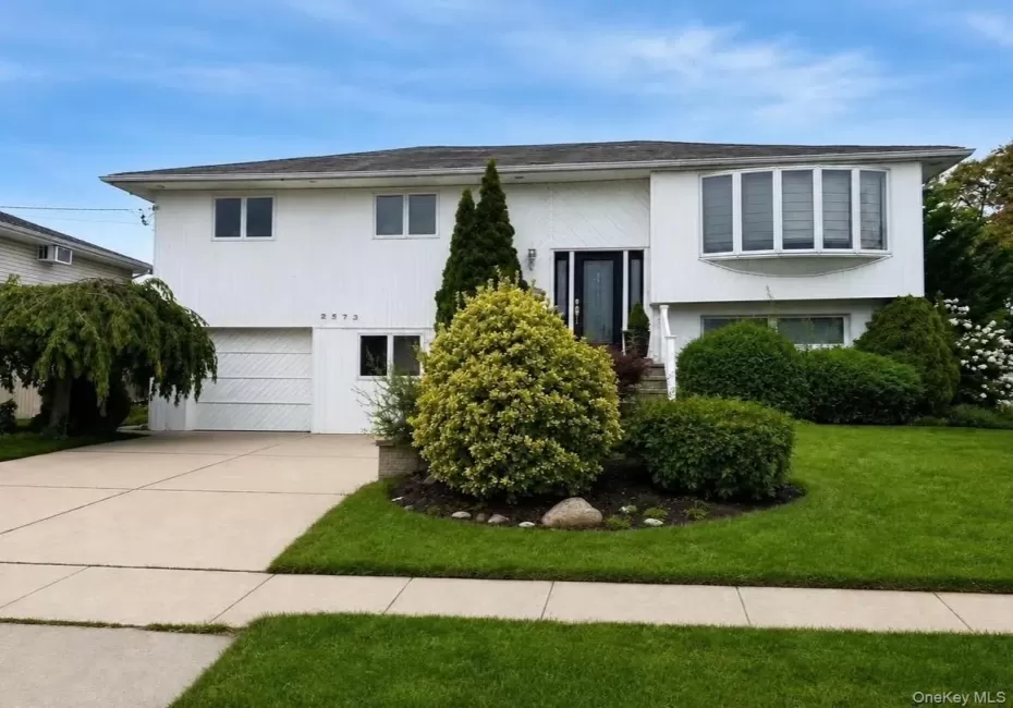 2573 Harvard Lane, Hempstead, NY, 3 Bedrooms Bedrooms, 7 Rooms Rooms,2 BathroomsBathrooms,Residential,For Rent,Harvard,0,1045664 2573 Harvard Lane, Hempstead, NY, 3 Bedrooms Bedrooms, 7 Rooms Rooms,2 BathroomsBathrooms,Residential,For Rent,Harvard,0,1045664