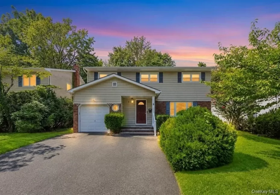 5 Cathy Lane, North Hempstead, NY, 4 Bedrooms Bedrooms, 9 Rooms Rooms,2 BathroomsBathrooms,Residential,For Rent,Cathy,0,1045252 5 Cathy Lane, North Hempstead, NY, 4 Bedrooms Bedrooms, 9 Rooms Rooms,2 BathroomsBathrooms,Residential,For Rent,Cathy,0,1045252