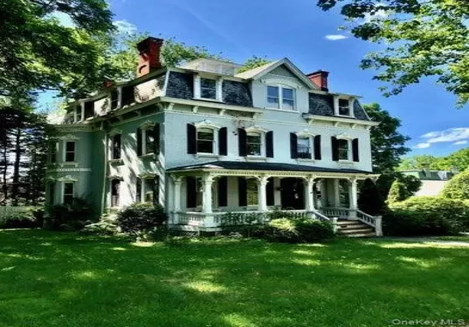 8 Garfield Place, Poughkeepsie (town), NY, 6 Bedrooms Bedrooms, 16 Rooms Rooms,3 BathroomsBathrooms,Residential,For Rent,Garfield,0,1036859 8 Garfield Place, Poughkeepsie (town), NY, 6 Bedrooms Bedrooms, 16 Rooms Rooms,3 BathroomsBathrooms,Residential,For Rent,Garfield,0,1036859