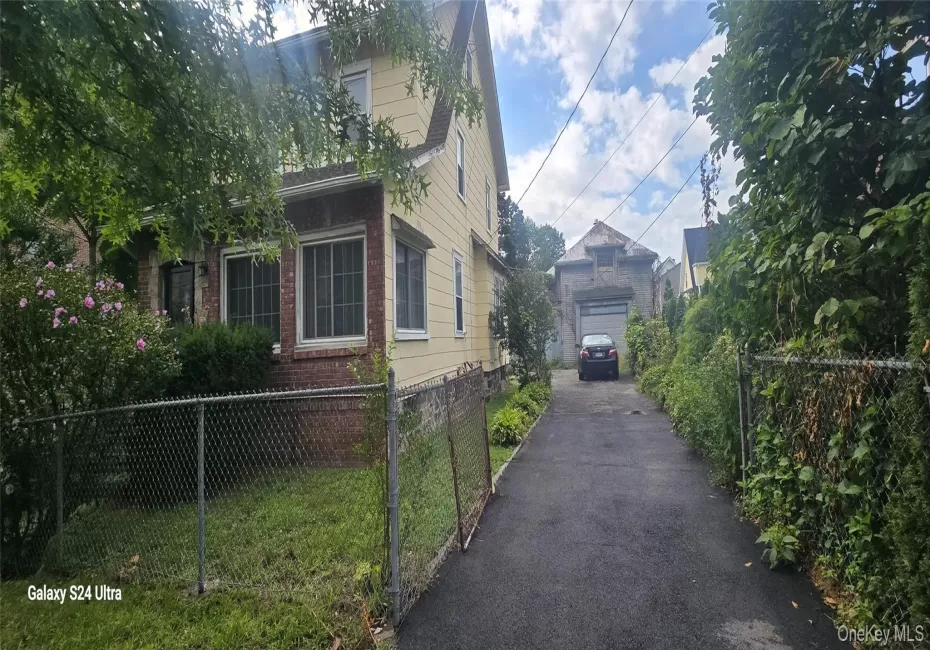 112 4th Street, Mount Vernon, NY, 6 Bedrooms Bedrooms, 7 Rooms Rooms,1 BathroomBathrooms,Residential,For Rent,4th,0,1047090 112 4th Street, Mount Vernon, NY, 6 Bedrooms Bedrooms, 7 Rooms Rooms,1 BathroomBathrooms,Residential,For Rent,4th,0,1047090