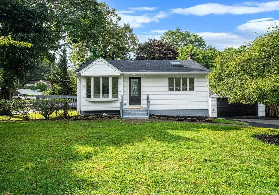 14 Millers Road, Brookhaven, NY, 4 Bedrooms Bedrooms, 8 Rooms Rooms,2 BathroomsBathrooms,Residential,For Rent,Millers,0,1047202 14 Millers Road, Brookhaven, NY, 4 Bedrooms Bedrooms, 8 Rooms Rooms,2 BathroomsBathrooms,Residential,For Rent,Millers,0,1047202