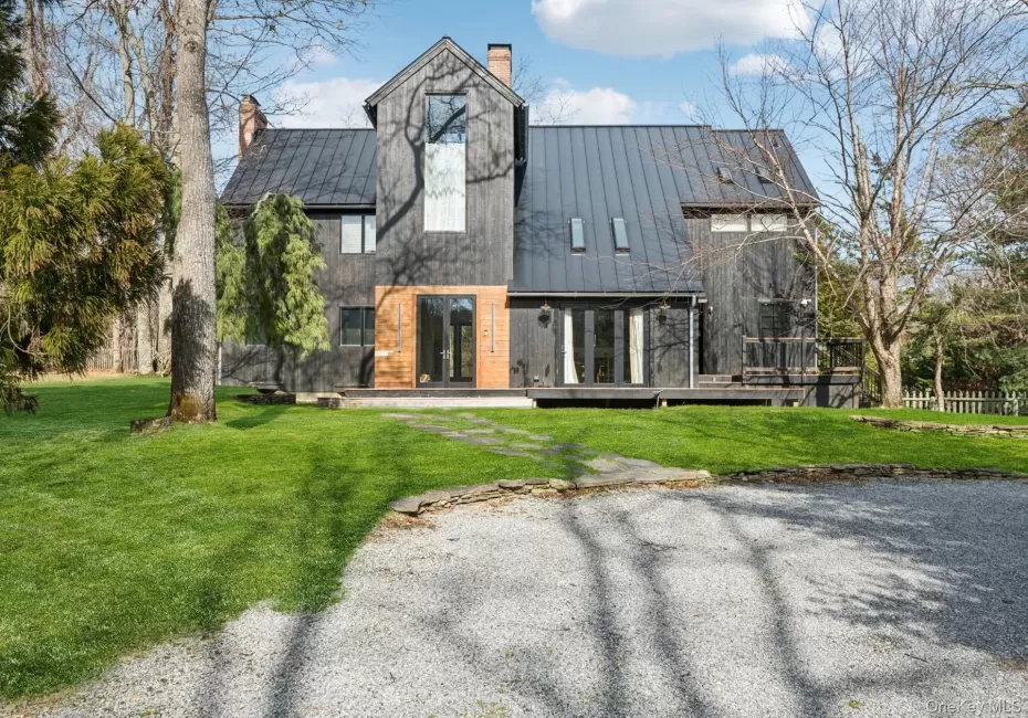 191 Bull Path, East Hampton, NY, 4 Bedrooms Bedrooms, 10 Rooms Rooms,3 BathroomsBathrooms,Residential,For Rent,Bull,0,1047158 191 Bull Path, East Hampton, NY, 4 Bedrooms Bedrooms, 10 Rooms Rooms,3 BathroomsBathrooms,Residential,For Rent,Bull,0,1047158