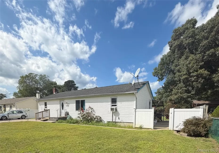 73 Michigan Avenue, Islip, NY, 3 Bedrooms Bedrooms, 9 Rooms Rooms,2 BathroomsBathrooms,Residential,For Rent,Michigan,0,1047137 73 Michigan Avenue, Islip, NY, 3 Bedrooms Bedrooms, 9 Rooms Rooms,2 BathroomsBathrooms,Residential,For Rent,Michigan,0,1047137