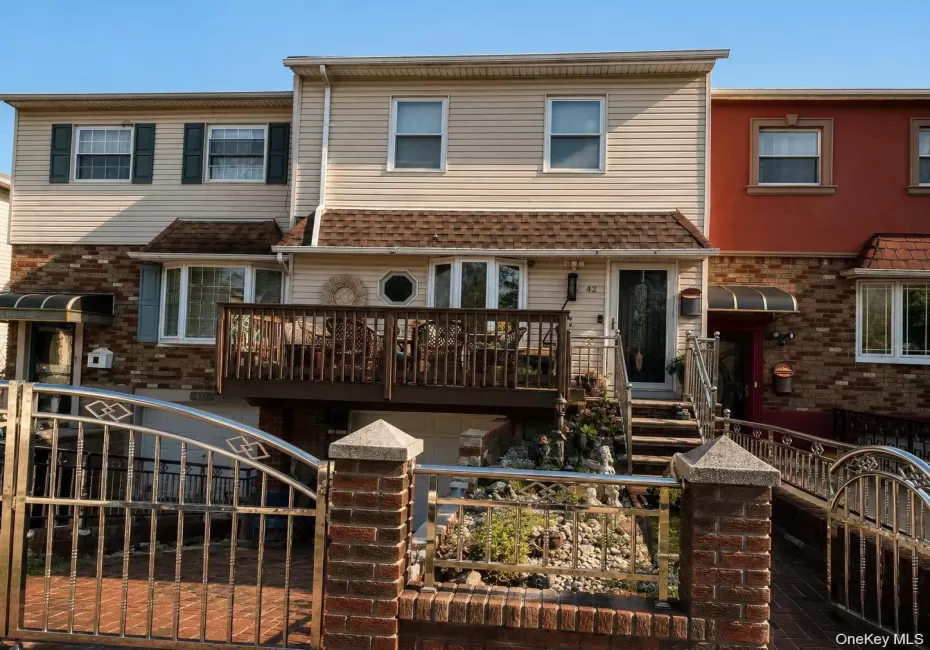 42 Birch Road, New York, NY, 3 Bedrooms Bedrooms, 7 Rooms Rooms,2 BathroomsBathrooms,Residential,For Rent,Birch,0,1047246 42 Birch Road, New York, NY, 3 Bedrooms Bedrooms, 7 Rooms Rooms,2 BathroomsBathrooms,Residential,For Rent,Birch,0,1047246