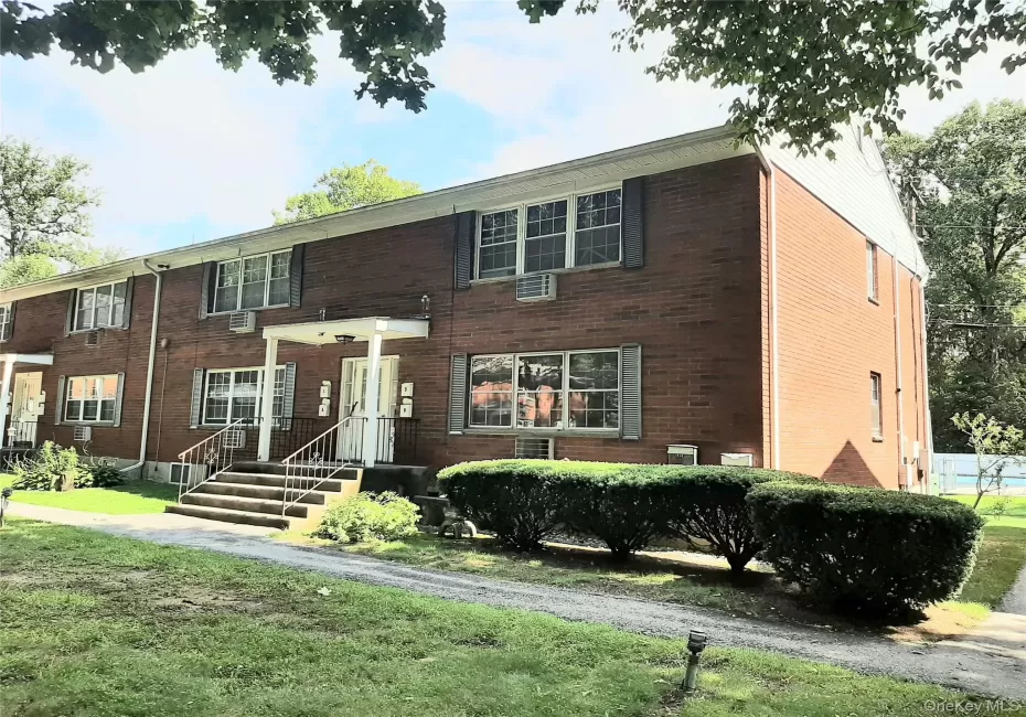 5 Wildwood Drive, Wappinger, NY, 1 Bedroom Bedrooms, 3 Rooms Rooms,1 BathroomBathrooms,Residential,For Rent,Wildwood,0,1047233 5 Wildwood Drive, Wappinger, NY, 1 Bedroom Bedrooms, 3 Rooms Rooms,1 BathroomBathrooms,Residential,For Rent,Wildwood,0,1047233
