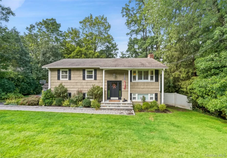 7 Nightingale Road, Bedford, NY, 4 Bedrooms Bedrooms, 8 Rooms Rooms,3 BathroomsBathrooms,Residential Lease,For Rent,Nightingale,0,1046333 7 Nightingale Road, Bedford, NY, 4 Bedrooms Bedrooms, 8 Rooms Rooms,3 BathroomsBathrooms,Residential Lease,For Rent,Nightingale,0,1046333