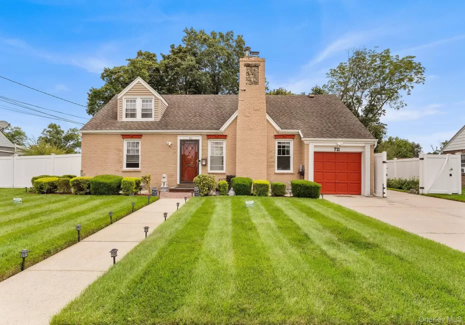 711 Charter Court, Hempstead, NY, 4 Bedrooms Bedrooms, 10 Rooms Rooms,3 BathroomsBathrooms,Residential,For Rent,Charter,0,1045726 711 Charter Court, Hempstead, NY, 4 Bedrooms Bedrooms, 10 Rooms Rooms,3 BathroomsBathrooms,Residential,For Rent,Charter,0,1045726