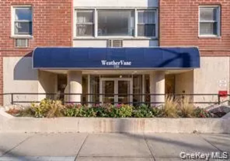 750 Shore Road, Long Beach, NY, 1 Bedroom Bedrooms, 4 Rooms Rooms,1 BathroomBathrooms,Residential Lease,For Rent,Shore,0,1047236 750 Shore Road, Long Beach, NY, 1 Bedroom Bedrooms, 4 Rooms Rooms,1 BathroomBathrooms,Residential Lease,For Rent,Shore,0,1047236