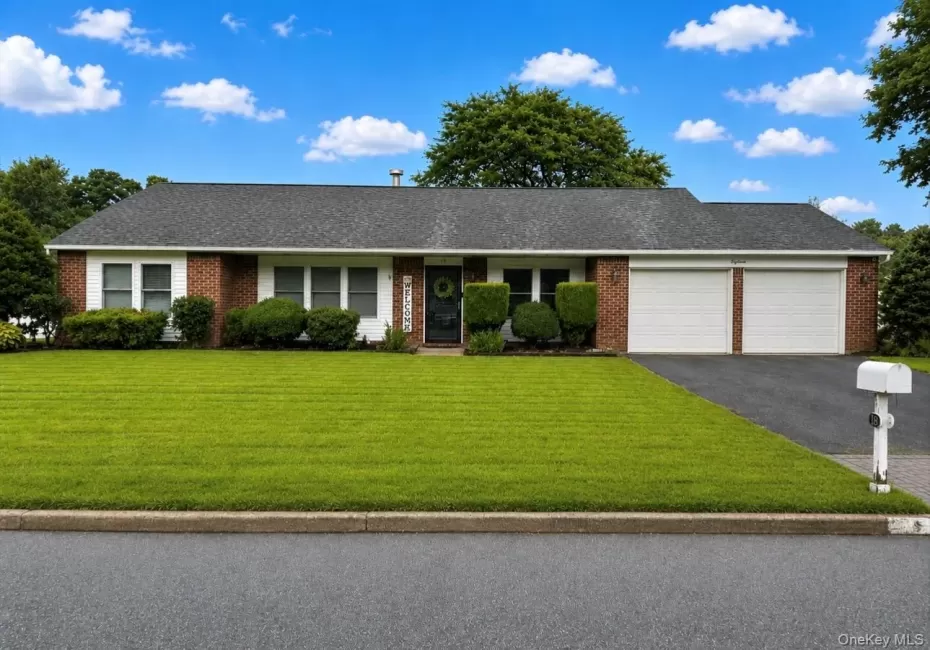 18 Glen Summer Road, Islip, NY, 3 Bedrooms Bedrooms, 7 Rooms Rooms,2 BathroomsBathrooms,Residential,For Rent,Glen Summer,0,1040558 18 Glen Summer Road, Islip, NY, 3 Bedrooms Bedrooms, 7 Rooms Rooms,2 BathroomsBathrooms,Residential,For Rent,Glen Summer,0,1040558