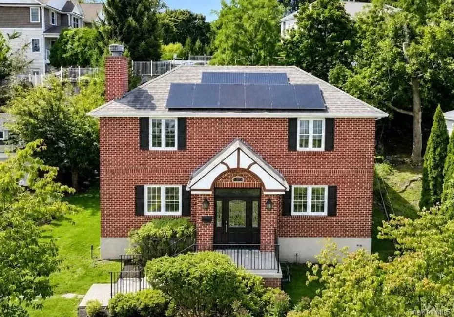 25 Allen Street, Greenburgh, NY, 4 Bedrooms Bedrooms, 12 Rooms Rooms,3 BathroomsBathrooms,Residential,For Rent,Allen,0,1045499 25 Allen Street, Greenburgh, NY, 4 Bedrooms Bedrooms, 12 Rooms Rooms,3 BathroomsBathrooms,Residential,For Rent,Allen,0,1045499