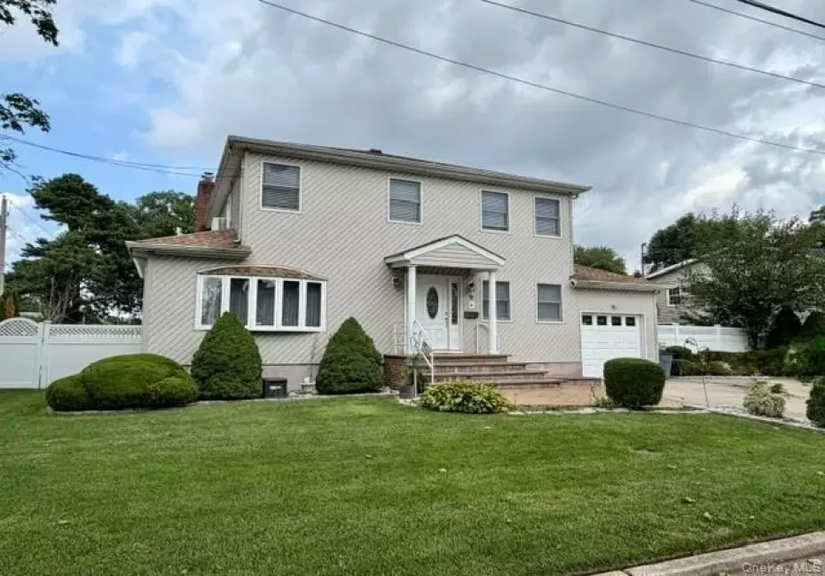 9 Jersey Street, Babylon, NY, 6 Bedrooms Bedrooms, 10 Rooms Rooms,5 BathroomsBathrooms,Residential,For Rent,Jersey,0,1047348 9 Jersey Street, Babylon, NY, 6 Bedrooms Bedrooms, 10 Rooms Rooms,5 BathroomsBathrooms,Residential,For Rent,Jersey,0,1047348