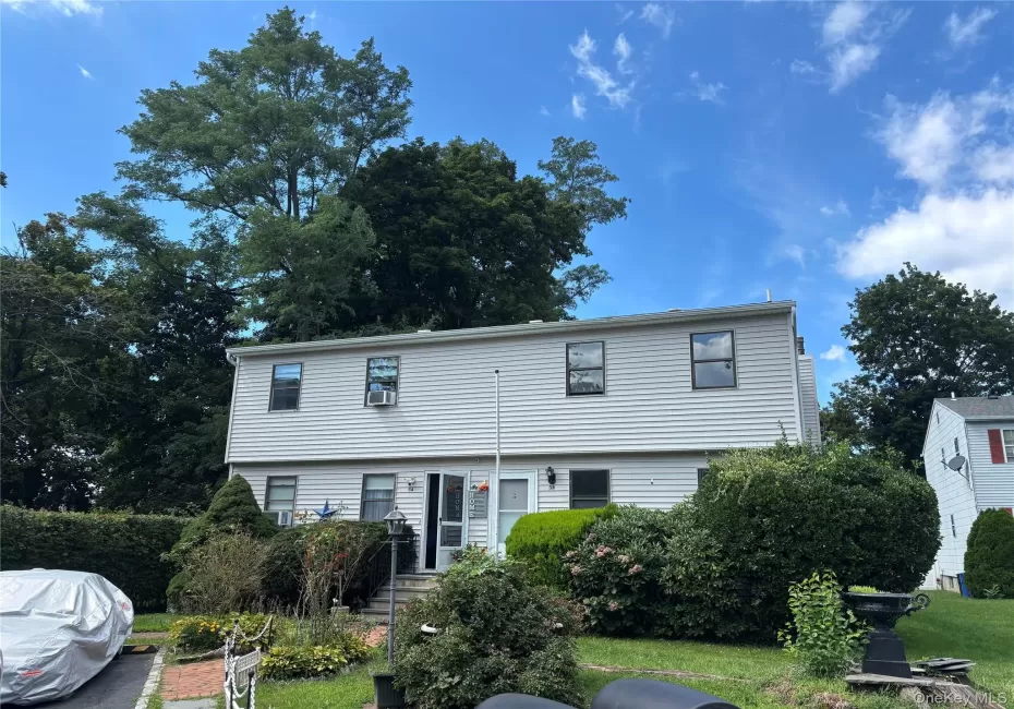 3B Park Manor Court, Glen Cove, NY, 3 Bedrooms Bedrooms, 5 Rooms Rooms,1 BathroomBathrooms,Residential Lease,For Rent,Park Manor,0,1047302 3B Park Manor Court, Glen Cove, NY, 3 Bedrooms Bedrooms, 5 Rooms Rooms,1 BathroomBathrooms,Residential Lease,For Rent,Park Manor,0,1047302