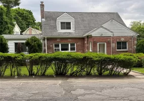 80 Roberts Lane, Yonkers, NY, 4 Bedrooms Bedrooms, 7 Rooms Rooms,2 BathroomsBathrooms,Residential,For Rent,Roberts,0,1047445 80 Roberts Lane, Yonkers, NY, 4 Bedrooms Bedrooms, 7 Rooms Rooms,2 BathroomsBathrooms,Residential,For Rent,Roberts,0,1047445