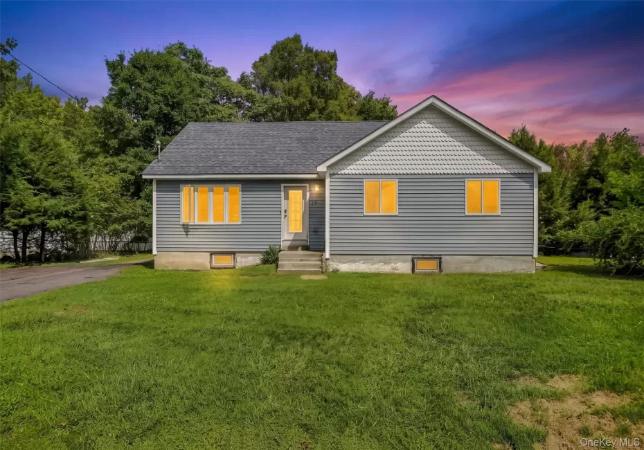 19 Zane Street, Wawarsing, NY, 3 Bedrooms Bedrooms, 5 Rooms Rooms,2 BathroomsBathrooms,Residential,For Rent,Zane,0,1047309 19 Zane Street, Wawarsing, NY, 3 Bedrooms Bedrooms, 5 Rooms Rooms,2 BathroomsBathrooms,Residential,For Rent,Zane,0,1047309