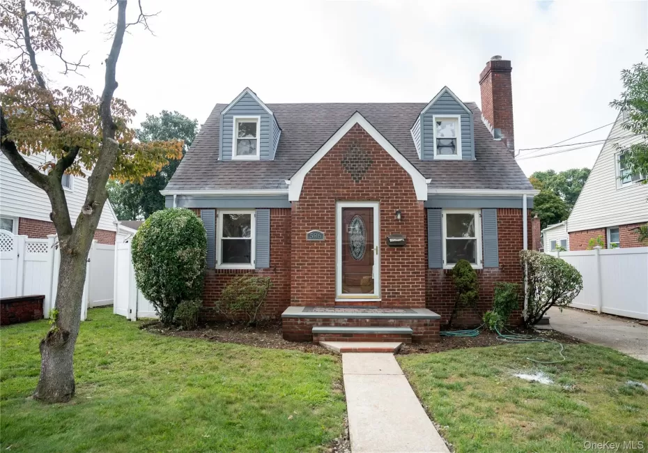 586 Stratford Road, Hempstead, NY, 4 Bedrooms Bedrooms, 8 Rooms Rooms,3 BathroomsBathrooms,Residential,For Rent,Stratford,0,1046719 586 Stratford Road, Hempstead, NY, 4 Bedrooms Bedrooms, 8 Rooms Rooms,3 BathroomsBathrooms,Residential,For Rent,Stratford,0,1046719