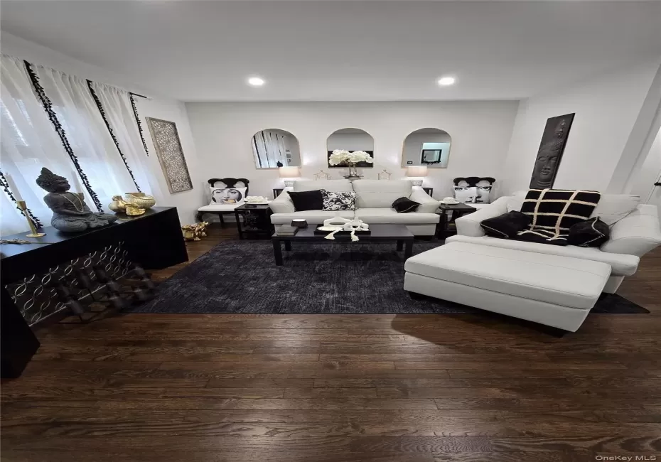 81-48 156th Ave, New York, NY, 3 Bedrooms Bedrooms, 6 Rooms Rooms,1 BathroomBathrooms,Residential,For Rent,156th Ave,0,1046392 81-48 156th Ave, New York, NY, 3 Bedrooms Bedrooms, 6 Rooms Rooms,1 BathroomBathrooms,Residential,For Rent,156th Ave,0,1046392