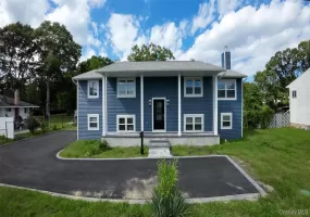 529 Spur Drive, Islip, NY, 6 Bedrooms Bedrooms, 9 Rooms Rooms,3 BathroomsBathrooms,Residential,For Rent,Spur,0,1047326 529 Spur Drive, Islip, NY, 6 Bedrooms Bedrooms, 9 Rooms Rooms,3 BathroomsBathrooms,Residential,For Rent,Spur,0,1047326