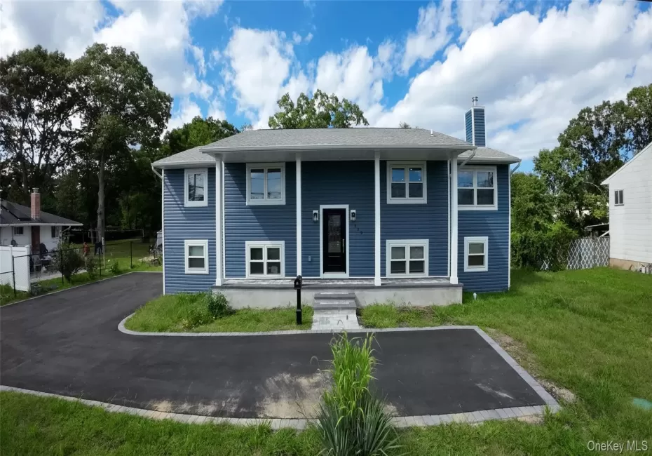 529 Spur Drive, Islip, NY, 6 Bedrooms Bedrooms, 9 Rooms Rooms,3 BathroomsBathrooms,Residential,For Rent,Spur,0,1047326 529 Spur Drive, Islip, NY, 6 Bedrooms Bedrooms, 9 Rooms Rooms,3 BathroomsBathrooms,Residential,For Rent,Spur,0,1047326
