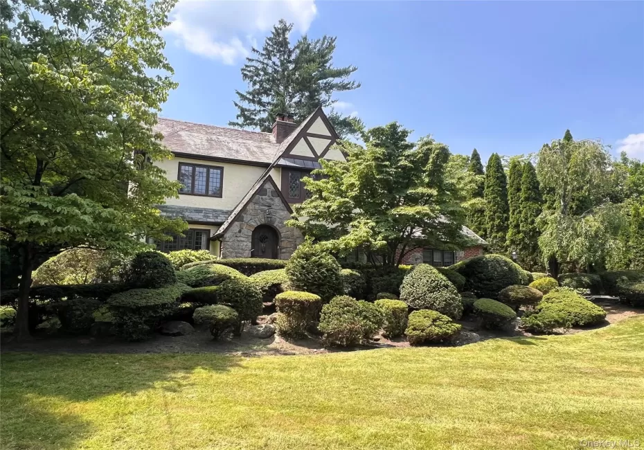 46 Fenimore Road, Scarsdale, NY, 5 Bedrooms Bedrooms, 12 Rooms Rooms,3 BathroomsBathrooms,Residential,For Rent,Fenimore,0,1047235 46 Fenimore Road, Scarsdale, NY, 5 Bedrooms Bedrooms, 12 Rooms Rooms,3 BathroomsBathrooms,Residential,For Rent,Fenimore,0,1047235