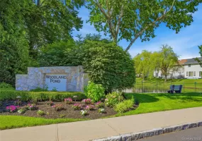 84 Woodlake Drive, Oyster Bay, NY, 2 Bedrooms Bedrooms, 5 Rooms Rooms,2 BathroomsBathrooms,Residential,For Rent,Woodlake,0,1011780 84 Woodlake Drive, Oyster Bay, NY, 2 Bedrooms Bedrooms, 5 Rooms Rooms,2 BathroomsBathrooms,Residential,For Rent,Woodlake,0,1011780