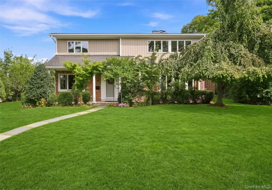 4 Saltmeadow Lane, Islip, NY, 4 Bedrooms Bedrooms, 10 Rooms Rooms,3 BathroomsBathrooms,Residential,For Rent,Saltmeadow,0,1046457 4 Saltmeadow Lane, Islip, NY, 4 Bedrooms Bedrooms, 10 Rooms Rooms,3 BathroomsBathrooms,Residential,For Rent,Saltmeadow,0,1046457