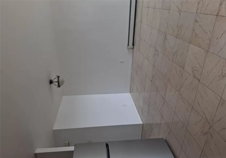 15115 82nd Street, New York, NY, 3 Bedrooms Bedrooms, 6 Rooms Rooms,2 BathroomsBathrooms,Residential Lease,For Rent,82nd,0,1047737 15115 82nd Street, New York, NY, 3 Bedrooms Bedrooms, 6 Rooms Rooms,2 BathroomsBathrooms,Residential Lease,For Rent,82nd,0,1047737