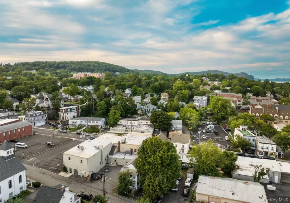 160 Burd Street, Clarkstown, NY, 2 Bedrooms Bedrooms, 4 Rooms Rooms,1 BathroomBathrooms,Residential,For Rent,Burd,0,1047610 160 Burd Street, Clarkstown, NY, 2 Bedrooms Bedrooms, 4 Rooms Rooms,1 BathroomBathrooms,Residential,For Rent,Burd,0,1047610