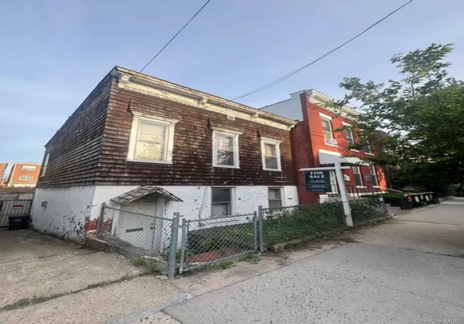 2521 46th Street, New York, NY, 3 Bedrooms Bedrooms, 6 Rooms Rooms,2 BathroomsBathrooms,Residential,For Rent,46th,0,1011474 2521 46th Street, New York, NY, 3 Bedrooms Bedrooms, 6 Rooms Rooms,2 BathroomsBathrooms,Residential,For Rent,46th,0,1011474