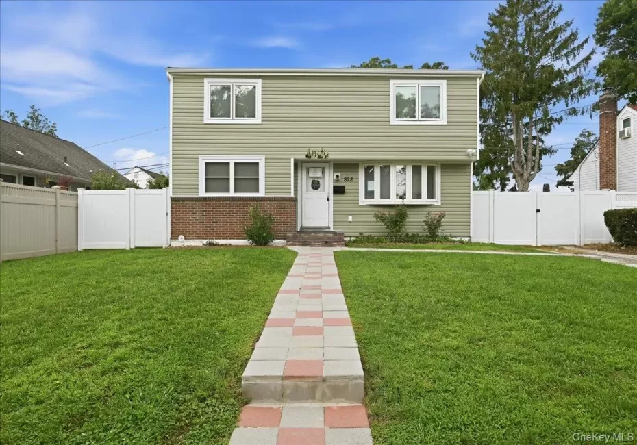 828 Bruce Drive, Hempstead, NY, 4 Bedrooms Bedrooms, 14 Rooms Rooms,2 BathroomsBathrooms,Residential,For Rent,Bruce,0,1045276 828 Bruce Drive, Hempstead, NY, 4 Bedrooms Bedrooms, 14 Rooms Rooms,2 BathroomsBathrooms,Residential,For Rent,Bruce,0,1045276
