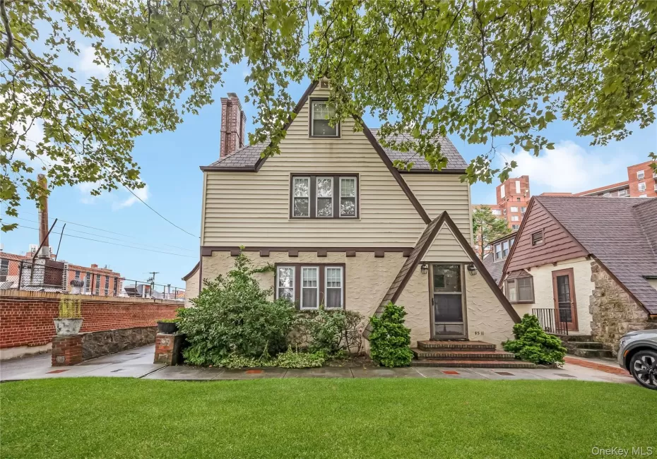 4511 220th Place, New York, NY, 5 Bedrooms Bedrooms, 9 Rooms Rooms,4 BathroomsBathrooms,Residential,For Rent,220th,0,1045029 4511 220th Place, New York, NY, 5 Bedrooms Bedrooms, 9 Rooms Rooms,4 BathroomsBathrooms,Residential,For Rent,220th,0,1045029