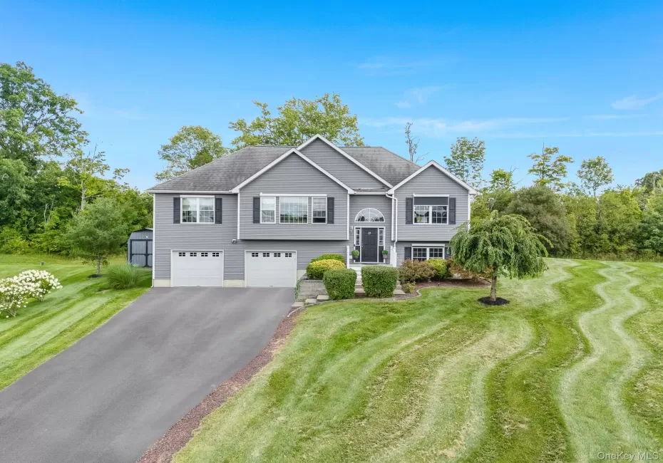 27 Frieda Lane, La Grange, NY, 3 Bedrooms Bedrooms, 10 Rooms Rooms,3 BathroomsBathrooms,Residential,For Rent,Frieda,0,1042196 27 Frieda Lane, La Grange, NY, 3 Bedrooms Bedrooms, 10 Rooms Rooms,3 BathroomsBathrooms,Residential,For Rent,Frieda,0,1042196