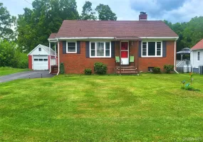 6 Bircher Avenue, Hyde Park, NY, 2 Bedrooms Bedrooms, 6 Rooms Rooms,1 BathroomBathrooms,Residential,For Rent,Bircher,0,1045768 6 Bircher Avenue, Hyde Park, NY, 2 Bedrooms Bedrooms, 6 Rooms Rooms,1 BathroomBathrooms,Residential,For Rent,Bircher,0,1045768