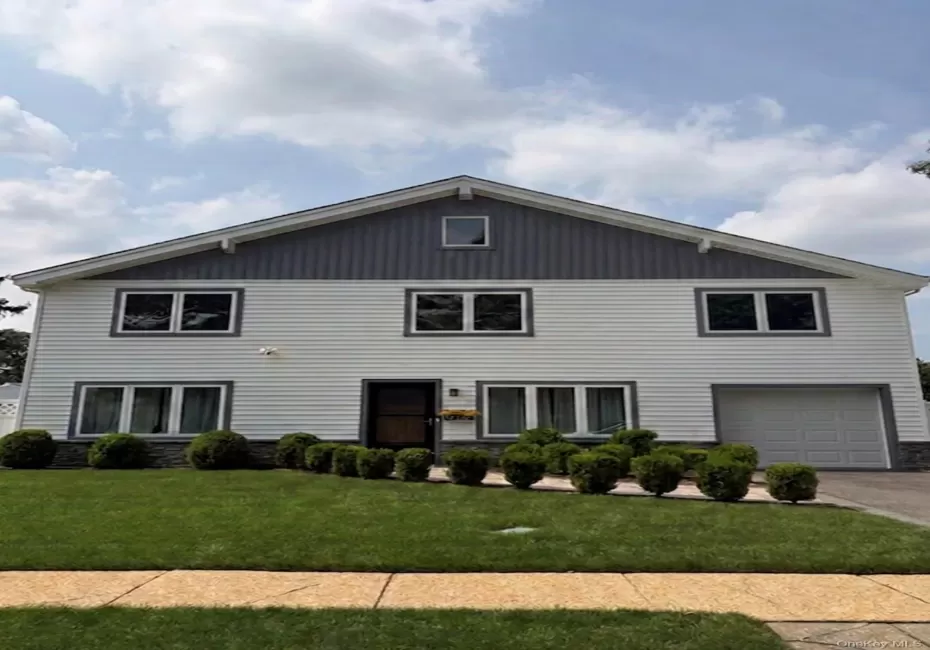 1726 Lehigh Road, Hempstead, NY, 4 Bedrooms Bedrooms, 8 Rooms Rooms,3 BathroomsBathrooms,Residential,For Rent,Lehigh,0,1046941 1726 Lehigh Road, Hempstead, NY, 4 Bedrooms Bedrooms, 8 Rooms Rooms,3 BathroomsBathrooms,Residential,For Rent,Lehigh,0,1046941