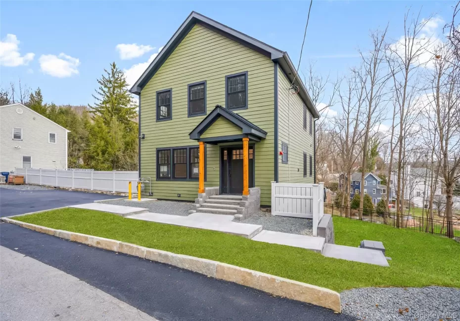 27 Choate Lane, Mount Pleasant, NY, 3 Bedrooms Bedrooms, 6 Rooms Rooms,3 BathroomsBathrooms,Residential Lease,For Rent,Choate,0,1044305 27 Choate Lane, Mount Pleasant, NY, 3 Bedrooms Bedrooms, 6 Rooms Rooms,3 BathroomsBathrooms,Residential Lease,For Rent,Choate,0,1044305