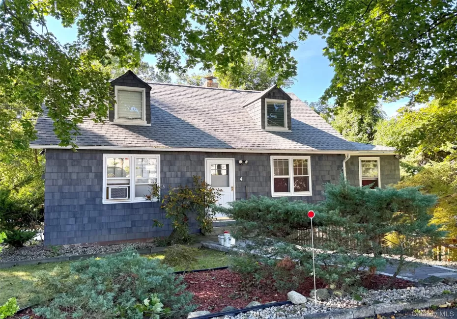 Welcome to 4 W Livingston St, Valhalla! Welcome to 4 W Livingston St, Valhalla!