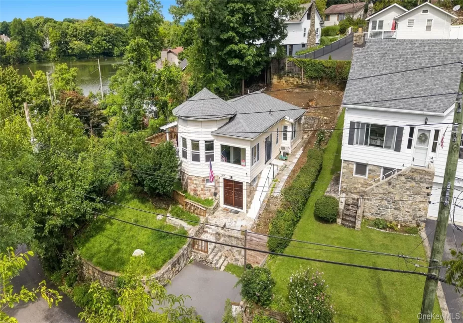 3404 Mohegan Avenue, Yorktown, NY, 2 Bedrooms Bedrooms, 5 Rooms Rooms,2 BathroomsBathrooms,Residential Lease,For Rent,Mohegan,0,1045992 3404 Mohegan Avenue, Yorktown, NY, 2 Bedrooms Bedrooms, 5 Rooms Rooms,2 BathroomsBathrooms,Residential Lease,For Rent,Mohegan,0,1045992