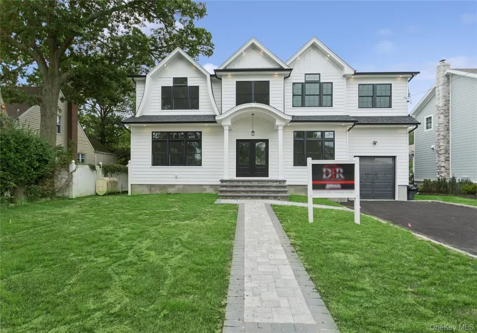 1438 Dewey Avenue, Hempstead, NY, 5 Bedrooms Bedrooms, 10 Rooms Rooms,4 BathroomsBathrooms,Residential,For Rent,Dewey,0,1047839 1438 Dewey Avenue, Hempstead, NY, 5 Bedrooms Bedrooms, 10 Rooms Rooms,4 BathroomsBathrooms,Residential,For Rent,Dewey,0,1047839
