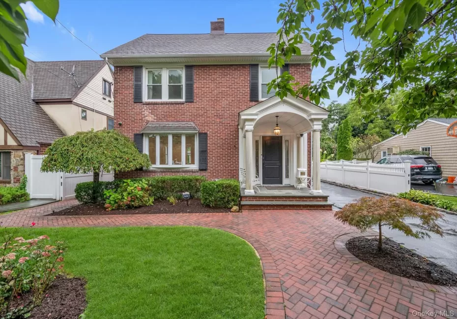 153 Powerhouse Road, North Hempstead, NY, 4 Bedrooms Bedrooms, 10 Rooms Rooms,2 BathroomsBathrooms,Residential,For Rent,Powerhouse,0,1045223 153 Powerhouse Road, North Hempstead, NY, 4 Bedrooms Bedrooms, 10 Rooms Rooms,2 BathroomsBathrooms,Residential,For Rent,Powerhouse,0,1045223