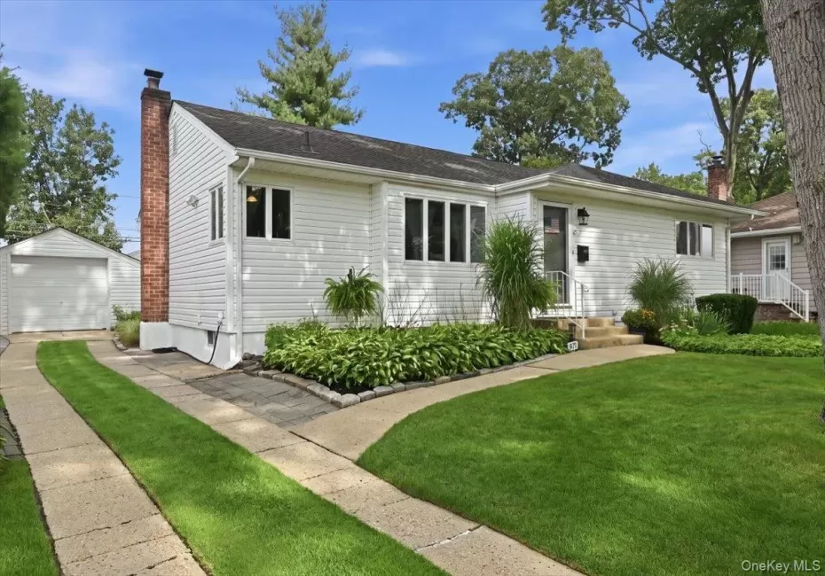 1471 Beech Lane, Hempstead, NY, 4 Bedrooms Bedrooms, 8 Rooms Rooms,2 BathroomsBathrooms,Residential,For Rent,Beech,0,1041755 1471 Beech Lane, Hempstead, NY, 4 Bedrooms Bedrooms, 8 Rooms Rooms,2 BathroomsBathrooms,Residential,For Rent,Beech,0,1041755