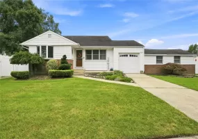 220 Park Drive, Oyster Bay, NY, 3 Bedrooms Bedrooms, 6 Rooms Rooms,2 BathroomsBathrooms,Residential,For Rent,Park,0,1047703 220 Park Drive, Oyster Bay, NY, 3 Bedrooms Bedrooms, 6 Rooms Rooms,2 BathroomsBathrooms,Residential,For Rent,Park,0,1047703