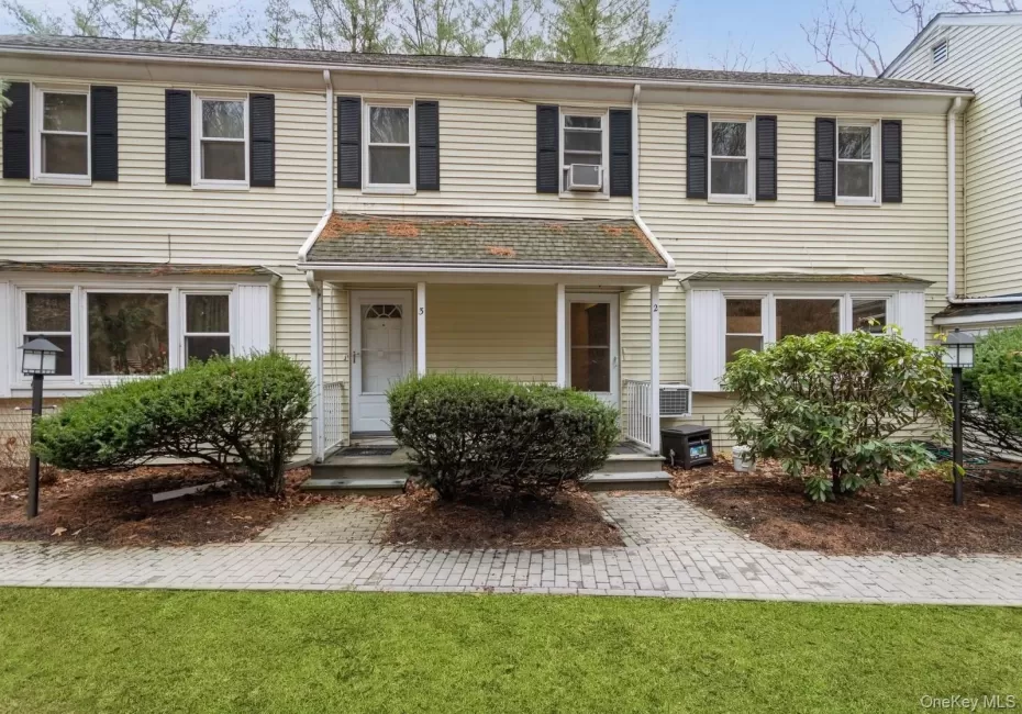 129 Harris Road, Bedford, NY, 2 Bedrooms Bedrooms, 8 Rooms Rooms,1 BathroomBathrooms,Residential Lease,For Rent,Harris,0,1047894 129 Harris Road, Bedford, NY, 2 Bedrooms Bedrooms, 8 Rooms Rooms,1 BathroomBathrooms,Residential Lease,For Rent,Harris,0,1047894