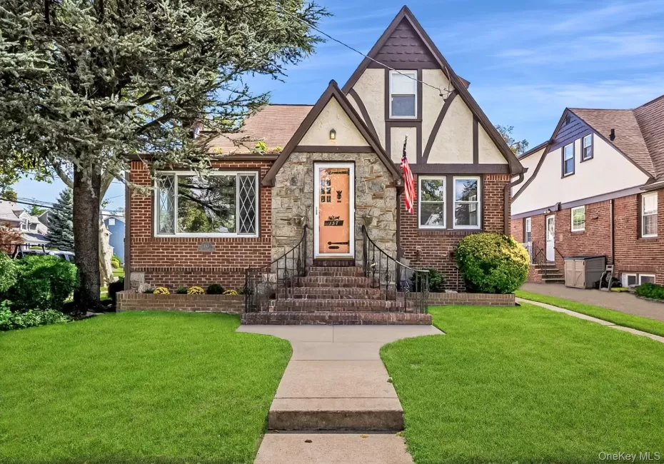 157 Oceanview Road, Hempstead, NY, 4 Bedrooms Bedrooms, 8 Rooms Rooms,1 BathroomBathrooms,Residential,For Rent,Oceanview,0,1044138 157 Oceanview Road, Hempstead, NY, 4 Bedrooms Bedrooms, 8 Rooms Rooms,1 BathroomBathrooms,Residential,For Rent,Oceanview,0,1044138