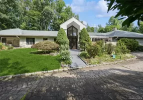 1 Engineers Road, North Hempstead, NY, 5 Bedrooms Bedrooms, 11 Rooms Rooms,3 BathroomsBathrooms,Residential,For Rent,Engineers,0,1038838 1 Engineers Road, North Hempstead, NY, 5 Bedrooms Bedrooms, 11 Rooms Rooms,3 BathroomsBathrooms,Residential,For Rent,Engineers,0,1038838